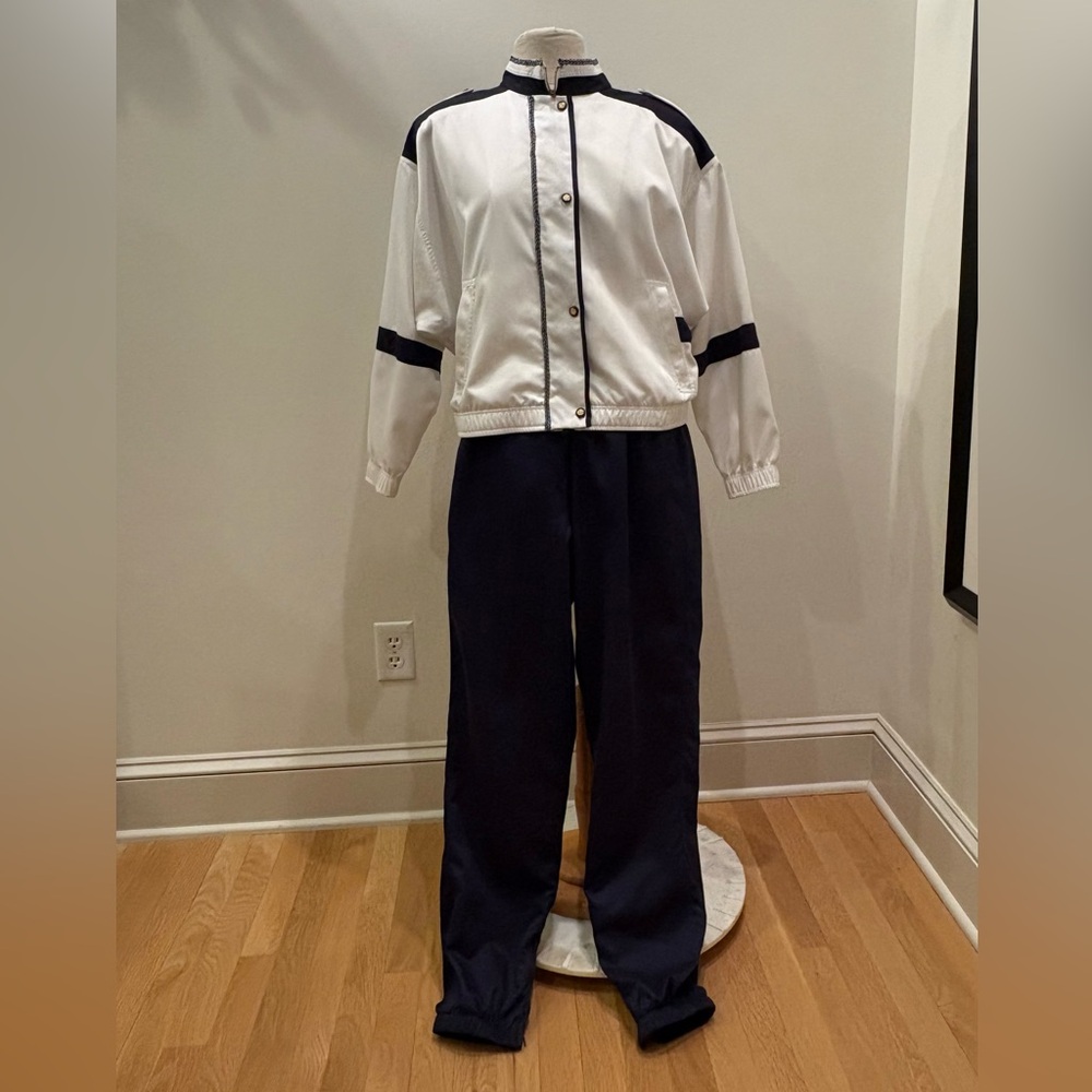 Tail Vintage 2 Pc Warm Up Jacket and Joggers / White and Navy / Nautical /Size S
